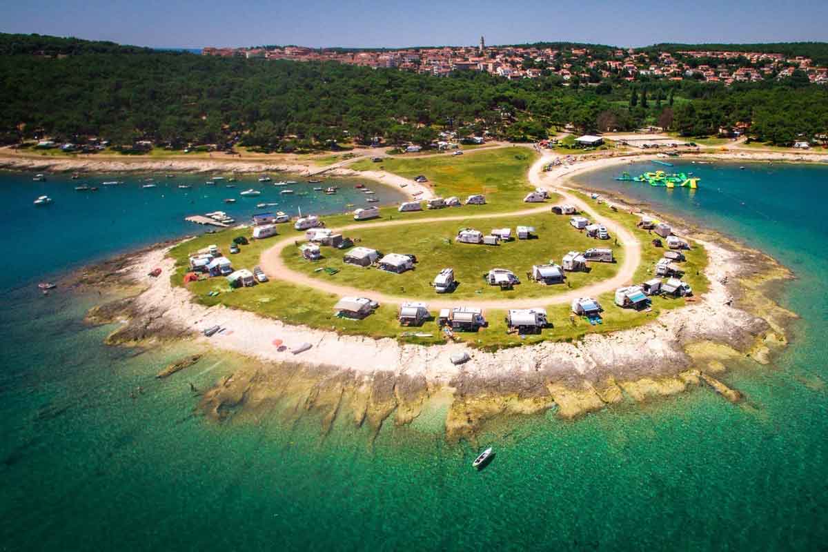 Camp Arena Stupice Taxi