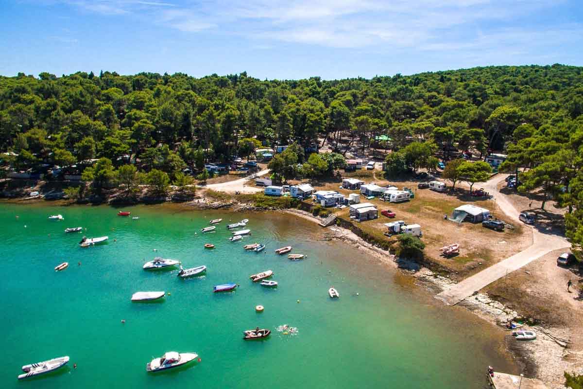Camp Arena Tašalera Taxi
